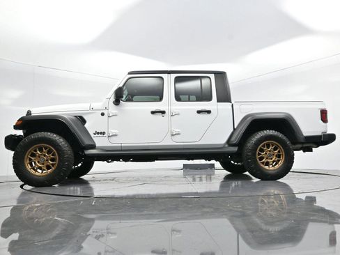 Used 2024 Jeep Gladiator Sport image 42
