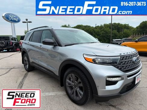 Used 2023 Ford Explorer XLT w/ Equipment Group 202A AWD/4WD image 1