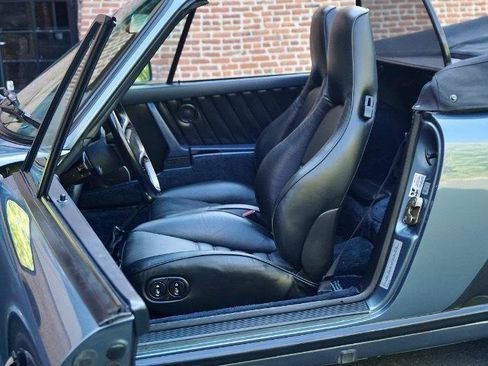Used 1987 Porsche 911 Carrera RWD image 50