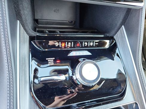 Used 2023 Jeep Wagoneer Series II image 18