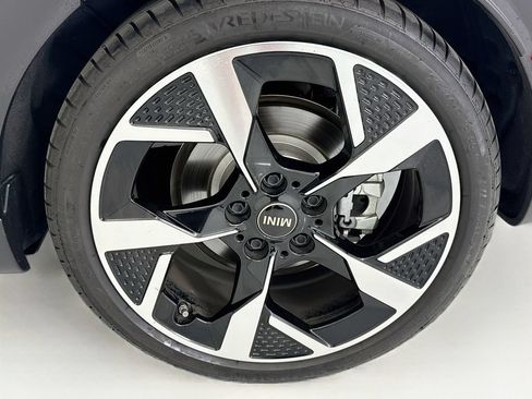 Certified 2026 MINI Cooper 4-Door Hardtop FWD image 33