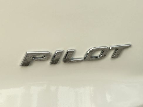Used 2022 Honda Pilot Special Edition image 8