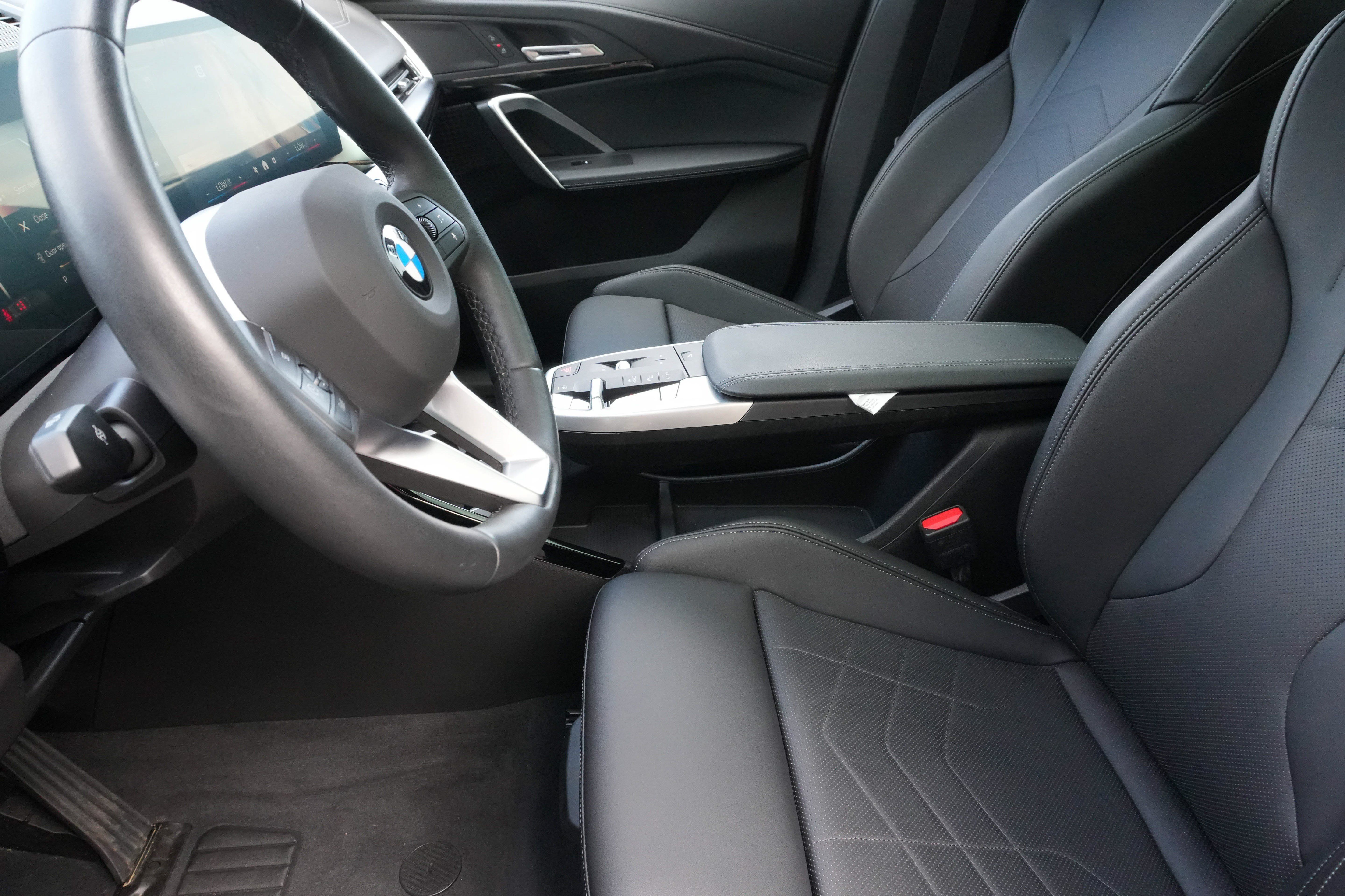 Certified 2025 BMW X2 xDrive28i AWD/4WD image 12