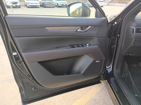 New 2025 MAZDA CX-5 Signature image 21
