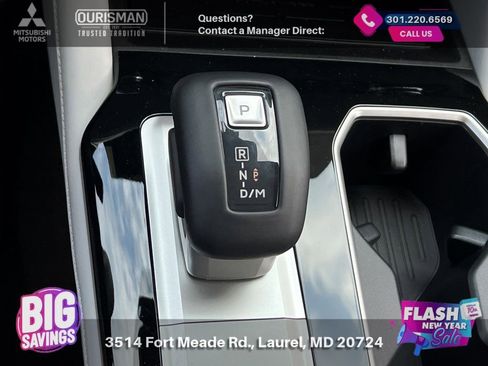 New 2025 Mitsubishi Outlander SE image 24