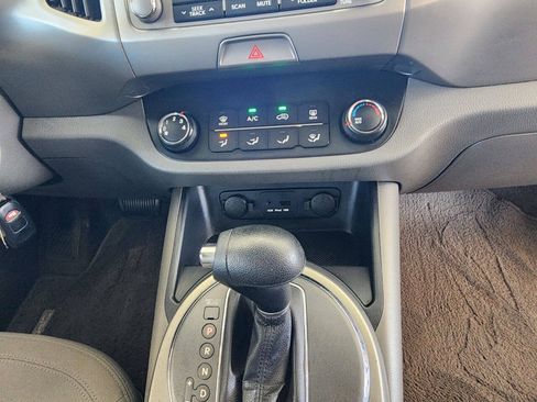 Used 2011 Kia Sportage LX AWD/4WD image 31