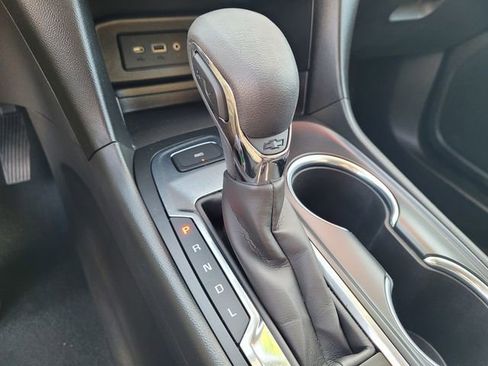 Used 2023 Chevrolet Equinox LT w/ LPO, Floor Liner Package image 22