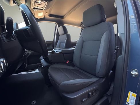 Used 2024 GMC Sierra 1500 SLE image 10