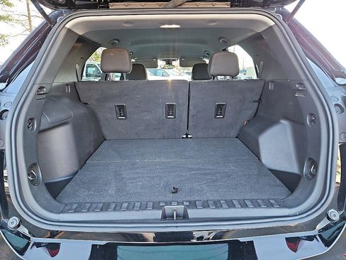 Certified 2024 Chevrolet Equinox LS w/ Midnight Edition image 11