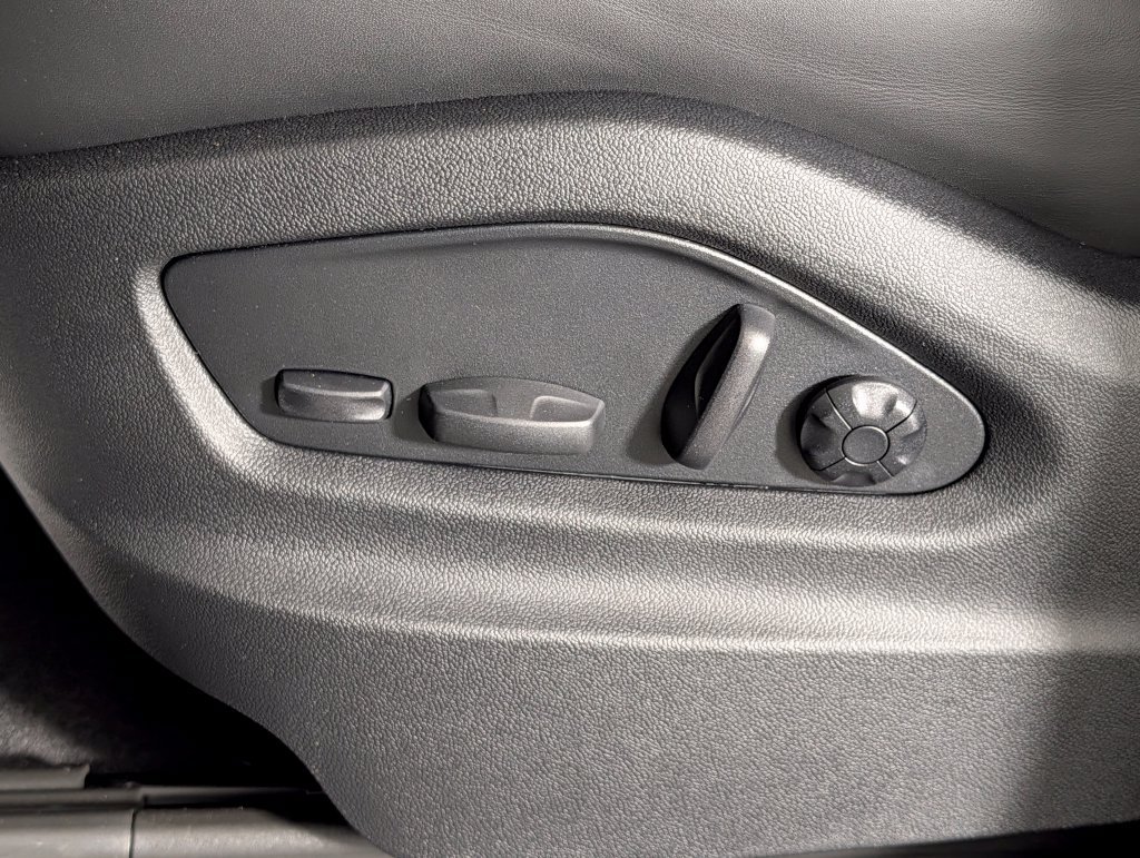 New 2026 Porsche Cayenne Coupe AWD/4WD image 29