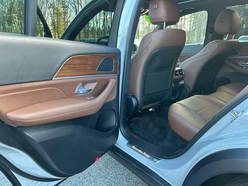 Used 2024 Mercedes-Benz GLE 350 4MATIC image 25