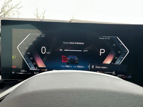 Certified 2025 BMW 530i image 17