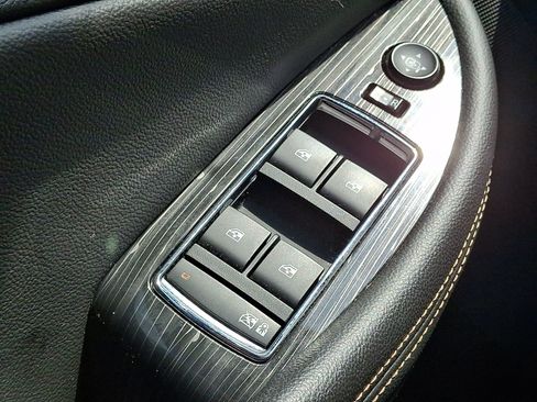 Used 2018 Chevrolet Impala LT FWD image 25