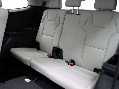 Used 2024 Kia Telluride SX image 12