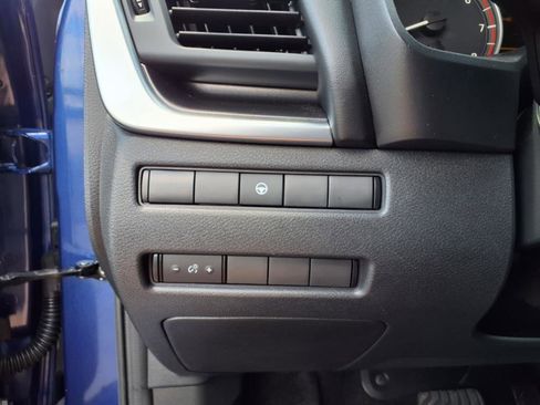 Certified 2023 Nissan Rogue SV AWD/4WD image 24