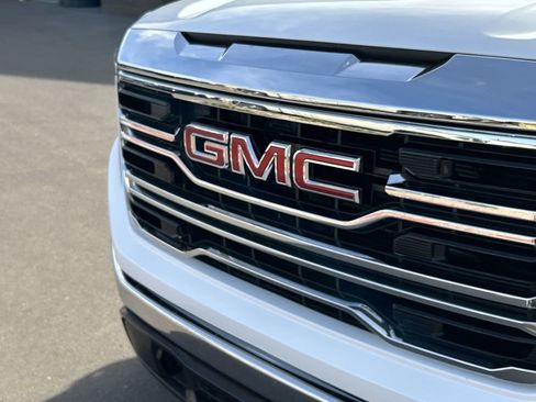 Used 2026 GMC Sierra 1500 SLT AWD/4WD image 30