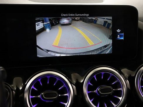 Used 2023 Mercedes-Benz GLA 250 4MATIC image 20