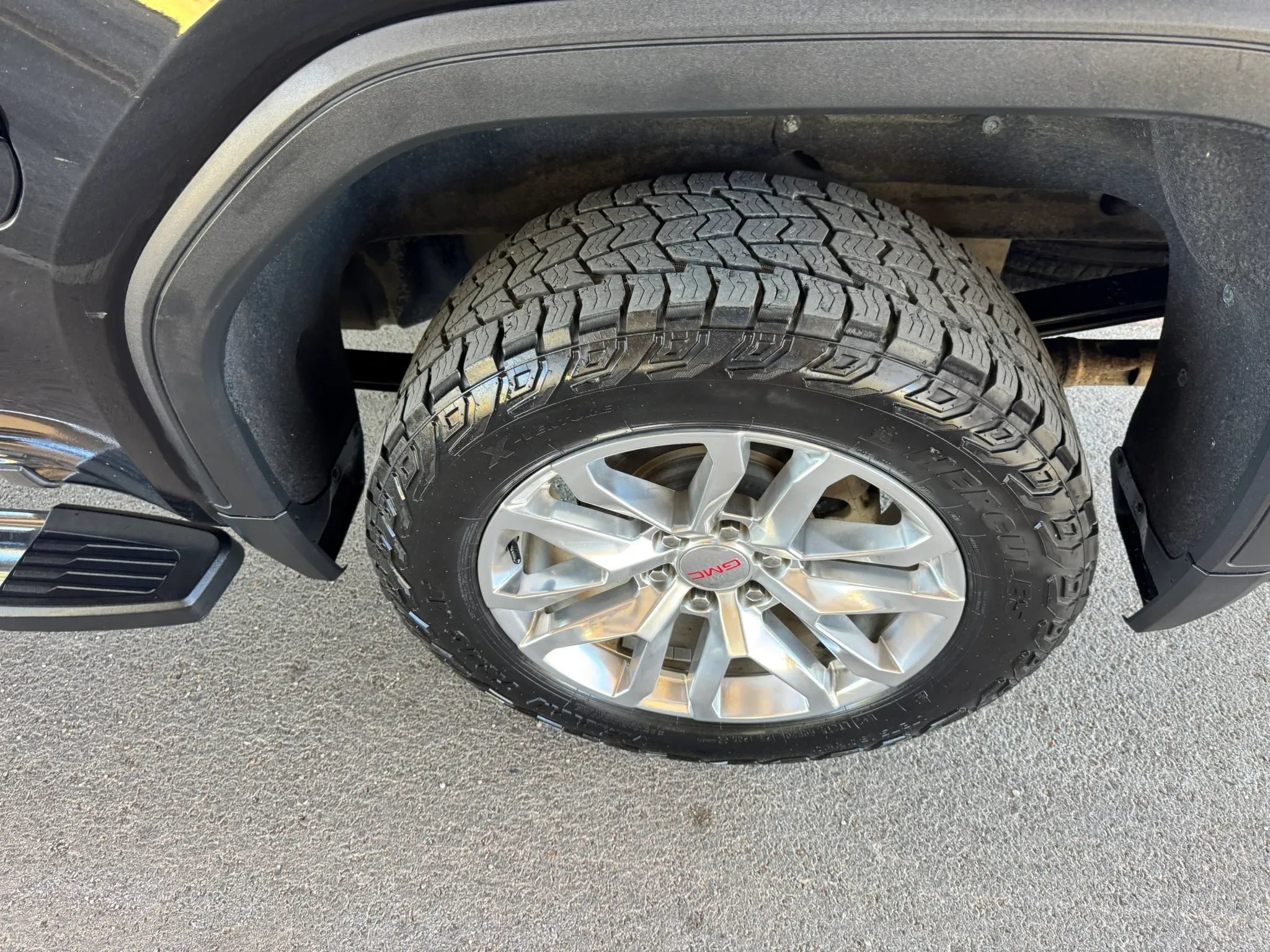 Used 2021 GMC Sierra 1500 SLT AWD/4WD image 34
