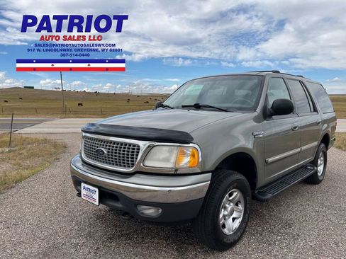 Used 1999 Ford Expedition XLT image 1