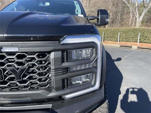 New 2025 Ford F250 Lariat w/ Lariat Ultimate Package image 40