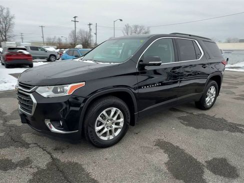 Used 2020 Chevrolet Traverse LT image 4