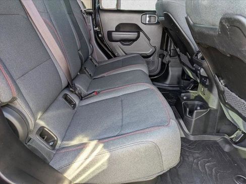 Used 2024 Jeep Gladiator Rubicon w/ Safety Group image 19