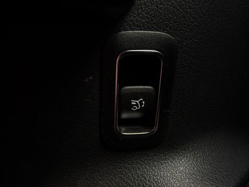 Used 2025 Mercedes-Benz GLA 250 image 24