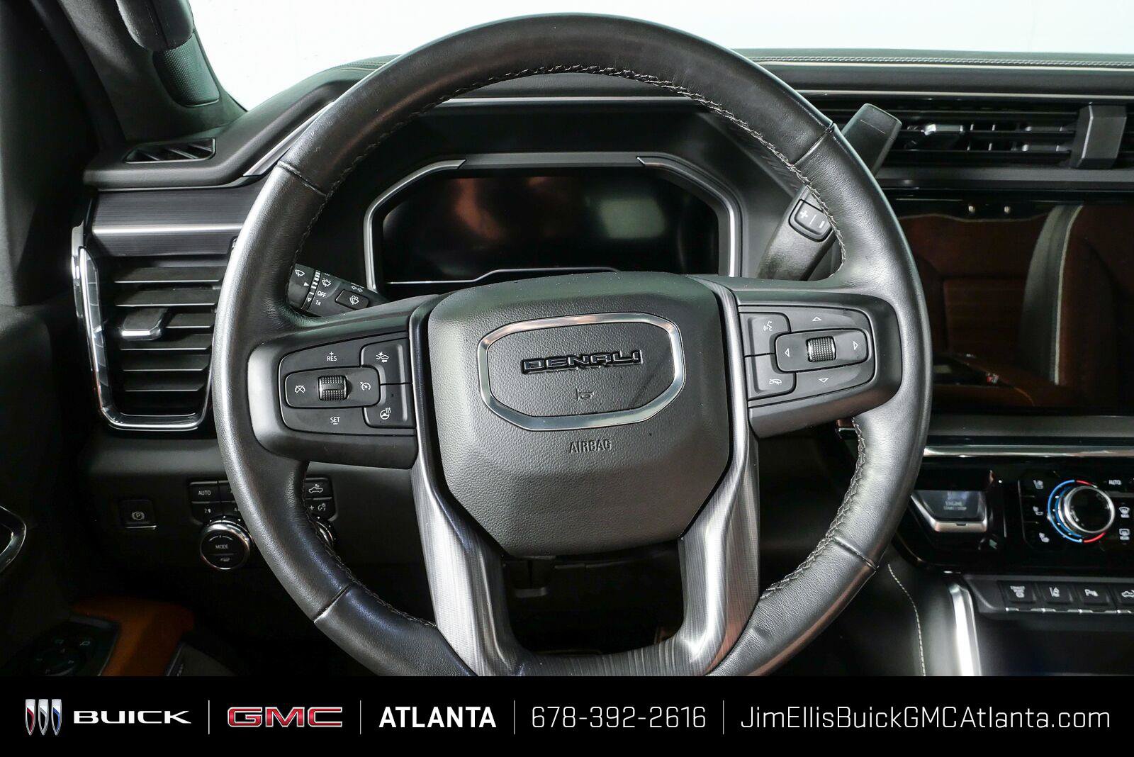 Used 2024 GMC Sierra 2500 Denali Ultimate w/ Max Trailering Package AWD/4WD image 10