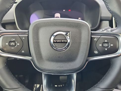 Used 2023 Volvo C40 Recharge Core image 18