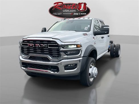New 2026 RAM 5500 Tradesman w/ Chrome Appearance Group image 4