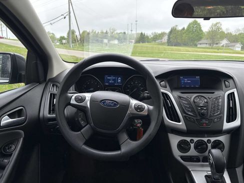 Used 2014 Ford Focus SE FWD image 18
