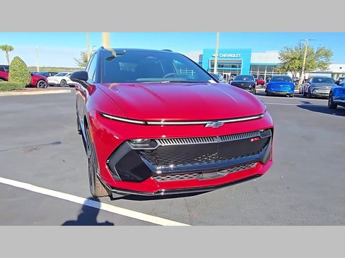 New 2026 Chevrolet Equinox EV RS image 24