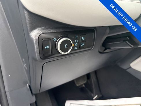 Used 2025 Ford Explorer Active w/ Active Comfort Package image 25