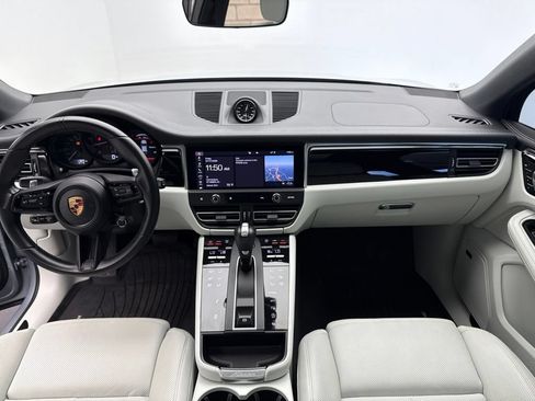 Certified 2024 Porsche Macan Turbo AWD/4WD image 25