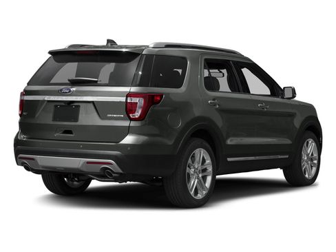 Used 2016 Ford Explorer XLT w/ Equipment Group 202A AWD/4WD image 3