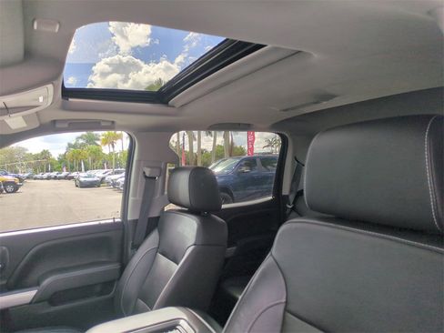 Used 2018 Chevrolet Silverado 1500 LTZ Z71 w/ Redline Edition image 21