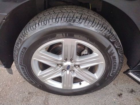 Used 2020 Ford Expedition XLT w/ Equipment Group 202A image 30