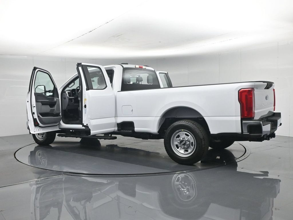 New 2026 Ford F350 XL w/ XL Chrome Package RWD image 32