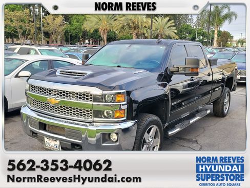 Used 2019 Chevrolet Silverado 2500 LT w/ LT Convenience Package RWD image 1
