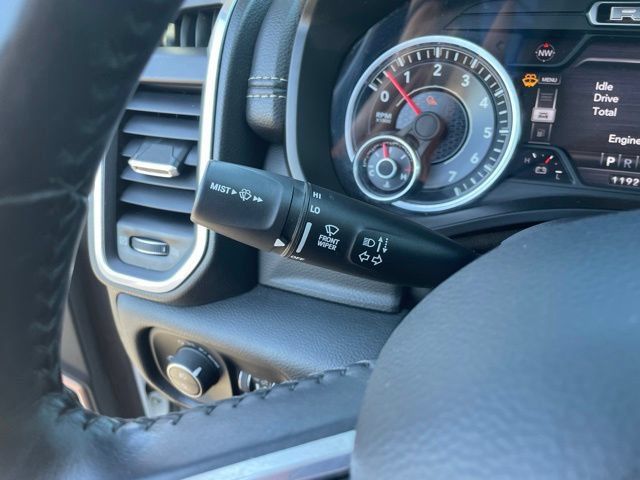 Used 2020 RAM 1500 Laramie AWD/4WD image 34
