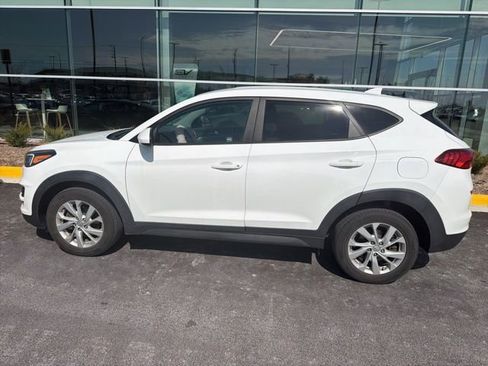 Used 2020 Hyundai Tucson SE w/ Cargo Package image 18