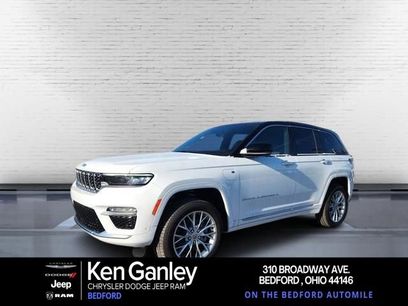 New 2023 Jeep Grand Cherokee Summit w/ Luxury Tech Group V