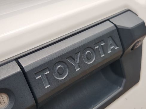 Used 2024 Toyota Tacoma SR RWD image 8