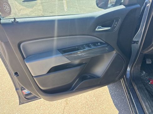 Used 2018 Chevrolet Colorado Z71 w/ Centennial Edition AWD/4WD image 10