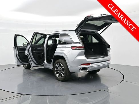 Used 2023 Jeep Grand Cherokee Overland image 37