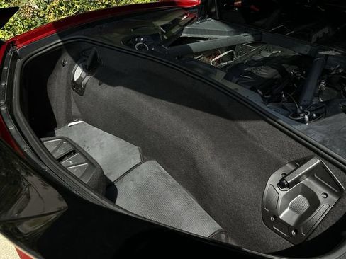 Used 2022 Chevrolet Corvette Stingray Preferred Cpe w/ Z51 Performance Package RWD image 27