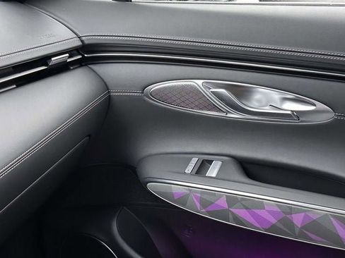 Used 2025 Genesis GV70 3.5T Sport w/ Sport Advanced Package image 28