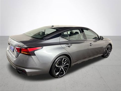 Used 2023 Nissan Altima 2.5 SR image 6