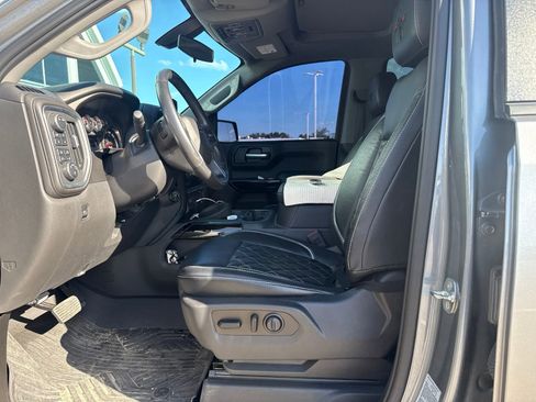 Used 2020 Chevrolet Silverado 1500 RST AWD/4WD image 15