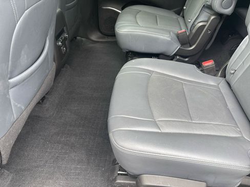 Used 2023 Buick Enclave Essence w/ Experience Buick Package AWD/4WD image 21